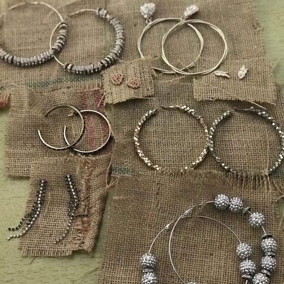 Earrings - Picture 1 of 1